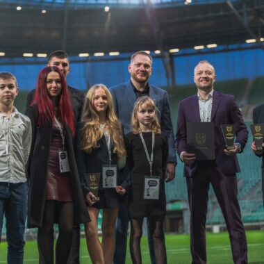 zawodnicy klubu sajkan po gali nagród sportowych