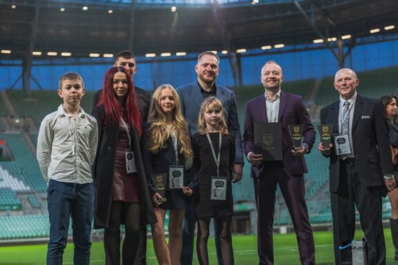 zawodnicy klubu sajkan po gali nagród sportowych